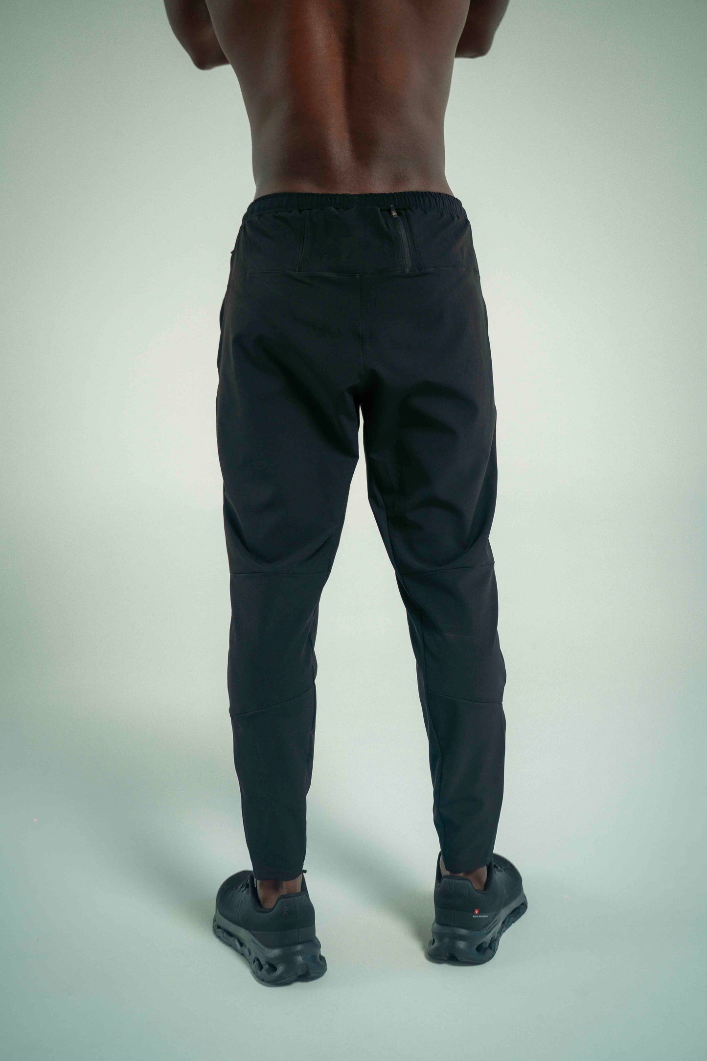Sudadera deportiva negra