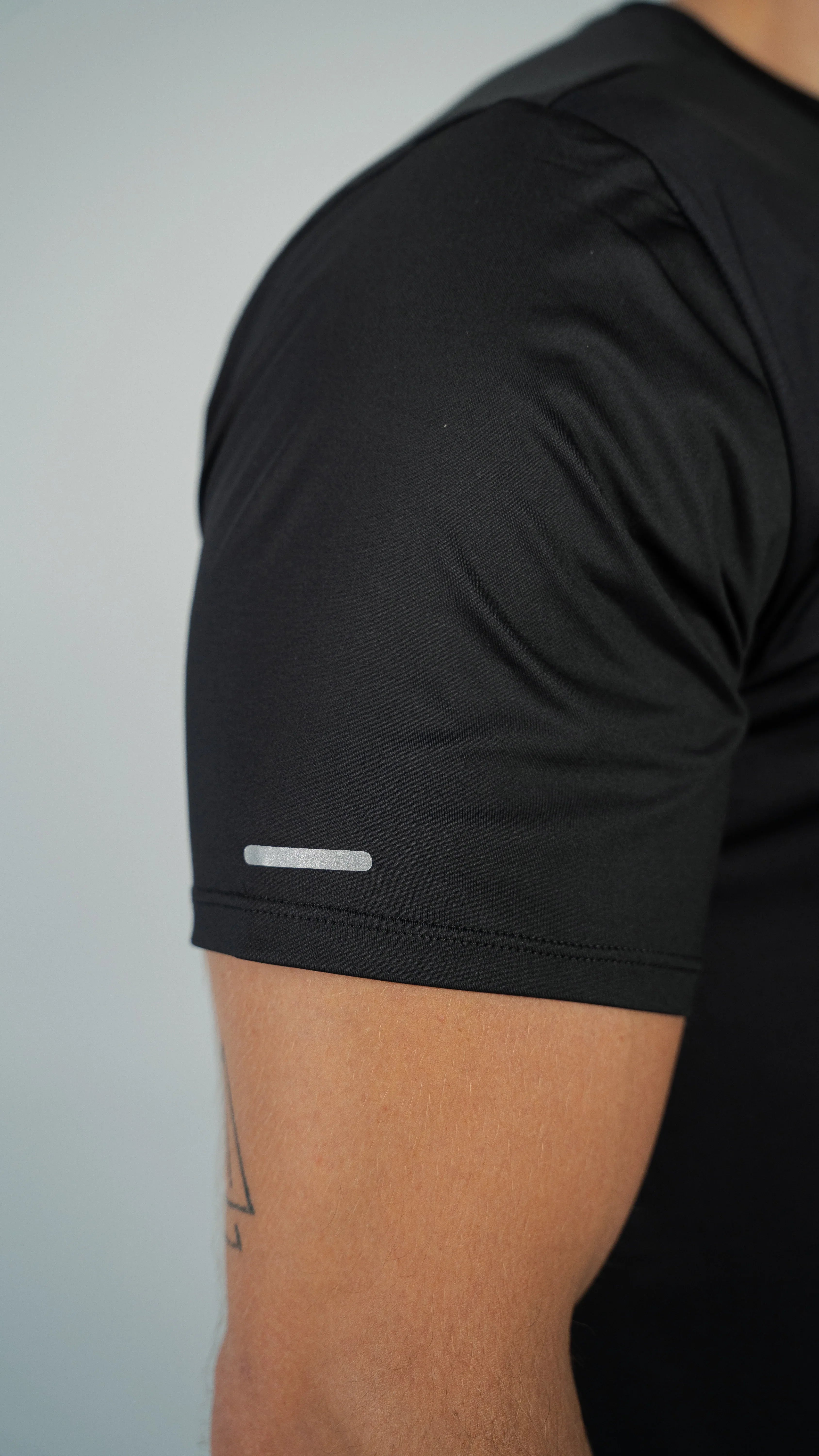 Black basic T-shirt